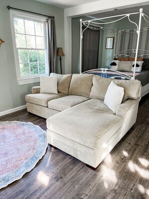 1 bedroom, WiFi, bed sheets