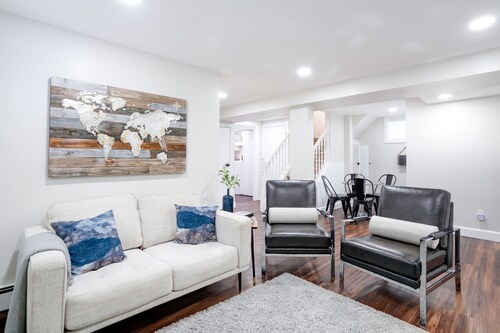 Spacious and Well Located Apartment near Central London