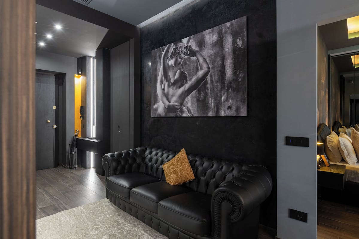 Luxury Apartment, 1 Queen Bed, Private Bathroom (Galleria del Corso 4) | Living area