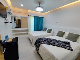 Quadruple Room | Premium bedding, down comforters, individually decorated, free WiFi