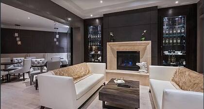 3 bed/bath Condo Downtown The Aspen Mountain Residences 125 yards to Gondola