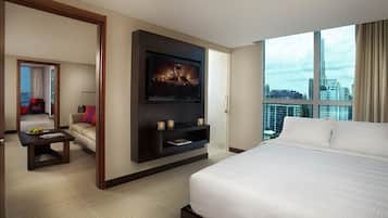 Family Suite, 2 Bedrooms, Sea View | Literie de qualité supérieure, couette en duvet d'oie