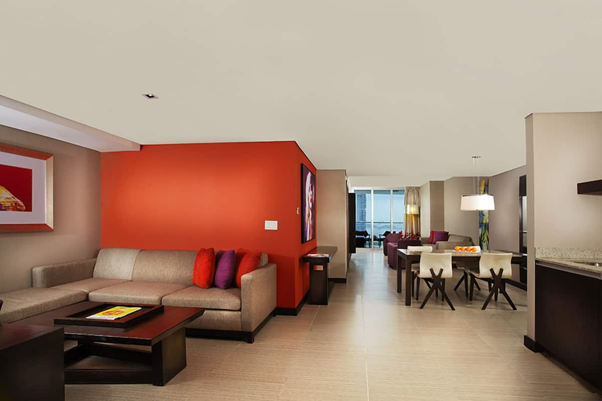 Presidential Suite | Private kitchenette | Espresso maker