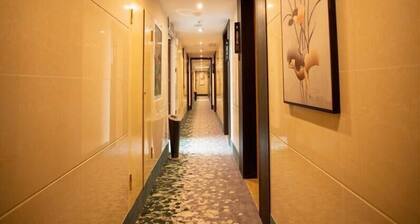Greentree Inn Qinzhou East Railway Station