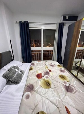 2 bedrooms