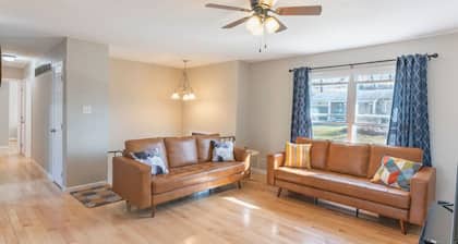 Cozy & Safe - 6 beds - mins from shopping &stores