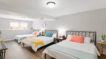 4 bedrooms, desk, iron/ironing board, free WiFi