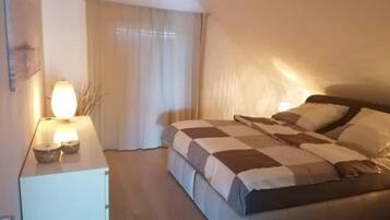 1 Schlafzimmer, WLAN, Bettwäsche