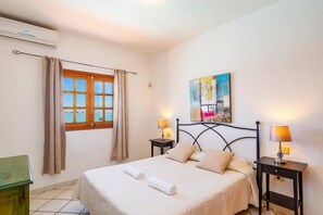 2 habitaciones, tabla de planchar con plancha y wifi gratis 