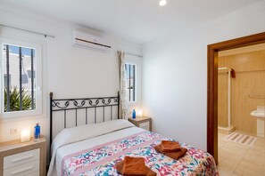 Hårføner og håndklær