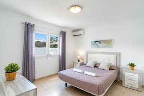 3 Schlafzimmer, Bügeleisen/Bügelbrett, kostenloses WLAN, Bettwäsche