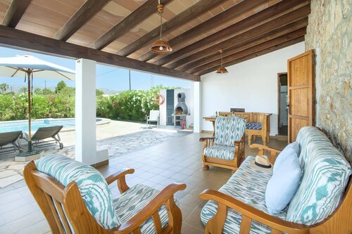 Villa Can Rasca by Villa Plus