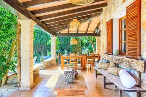 Outdoor dining - Villa Carmen II by Villa Plus (Mallorca)