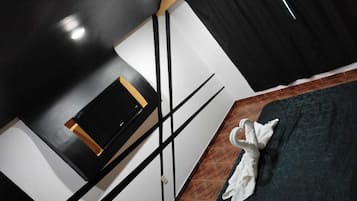 Habitación básica doble | Wifi gratis y ropa de cama