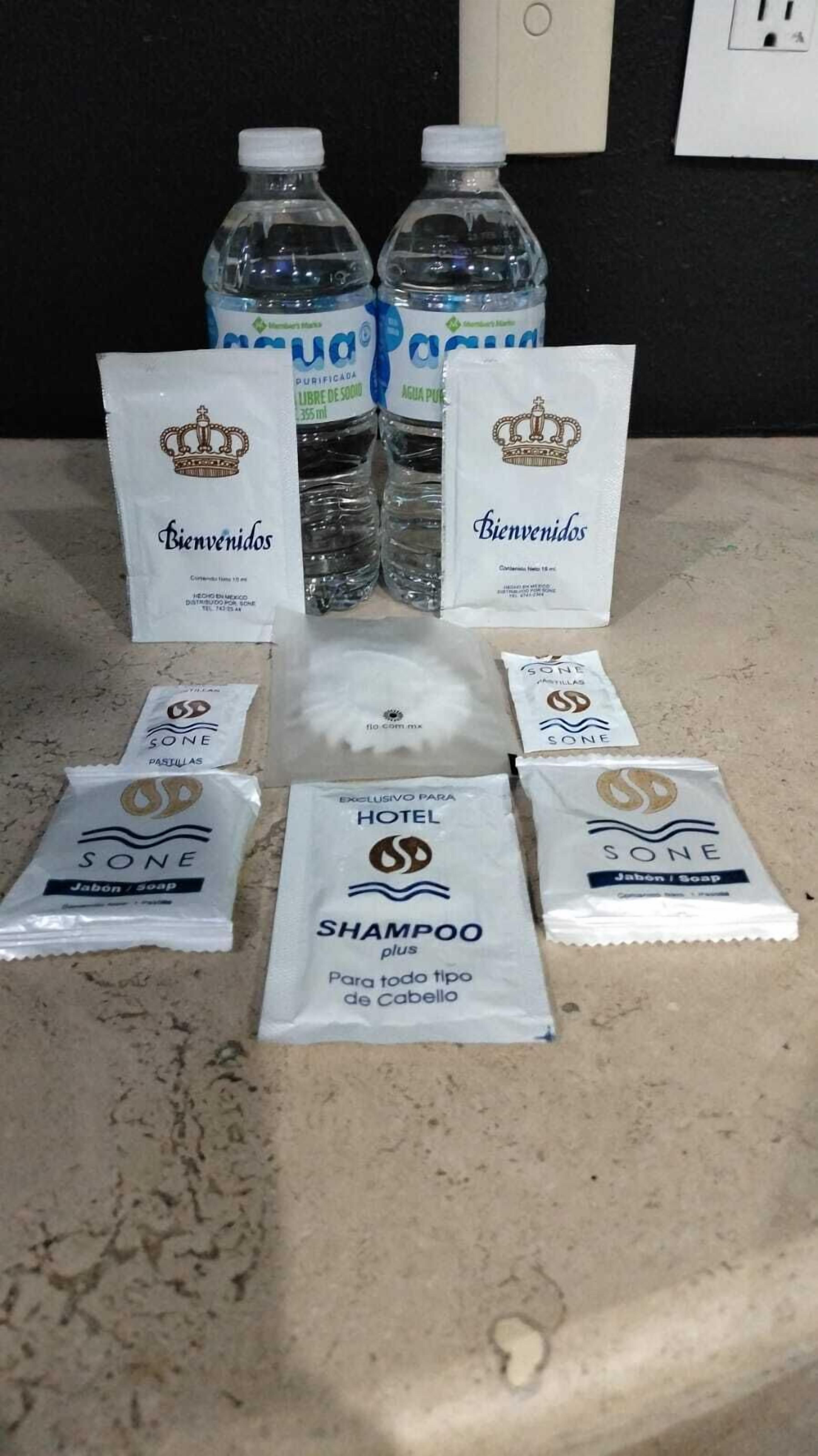 basic double room | free wifi, bed sheets