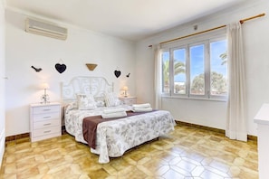 4 soverom, wi-fi og sengetøy