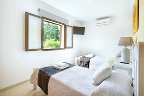 4 soverom, wi-fi og sengetøy