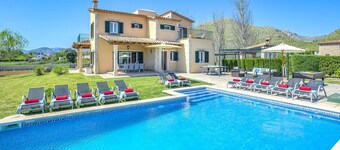 Villa Hort de Siller by Villa Plus
