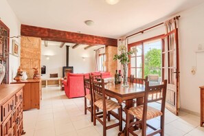 Dining - Villa Ignacio by Villa Plus (Mallorca)