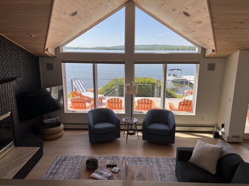 Crooked Landing - Lakefront - Dock - Petoskey