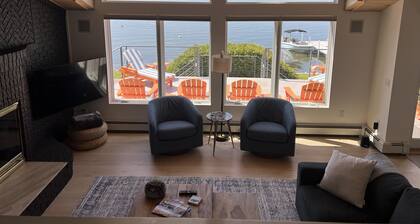 Crooked Landing - Lakefront - Dock - Petoskey