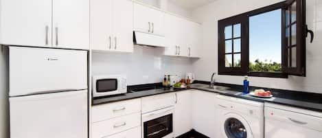 Microwave, dishwasher