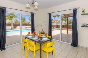 Dining - Villa Hera by Villa Plus (Peyia)