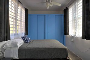 2 chambres, fer et planche à repasser, Wi-Fi gratuit, draps fournis