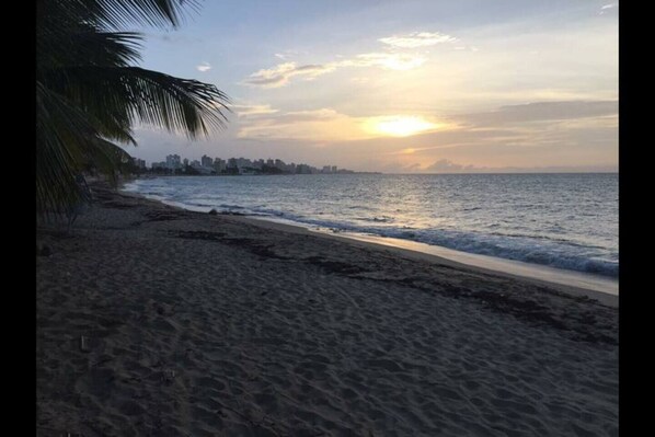 Beach - This triplex is a 6 bedroom(s), 4 bathrooms, located in San Juan, PR. (San Juan)