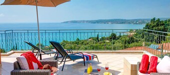 Villa Chrissos by Villa Plus