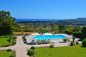 Pool - Villa Helios Rodos by Villa Plus (Sgourou)