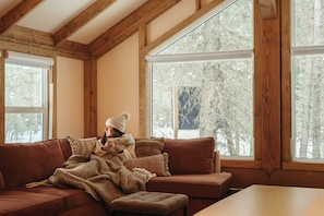 Room - Sundance By Basecamp (Kananaskis)