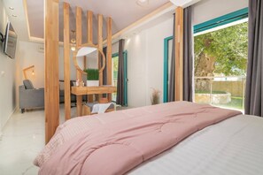 4 bedrooms, WiFi, bed sheets