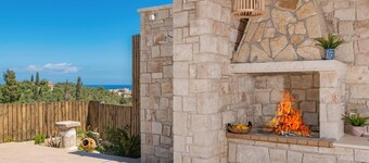 Villa Halakas by Villa Plus