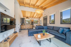 Smart TV - Villa Drogarati Cottage by Villa Plus (Cephalonia)