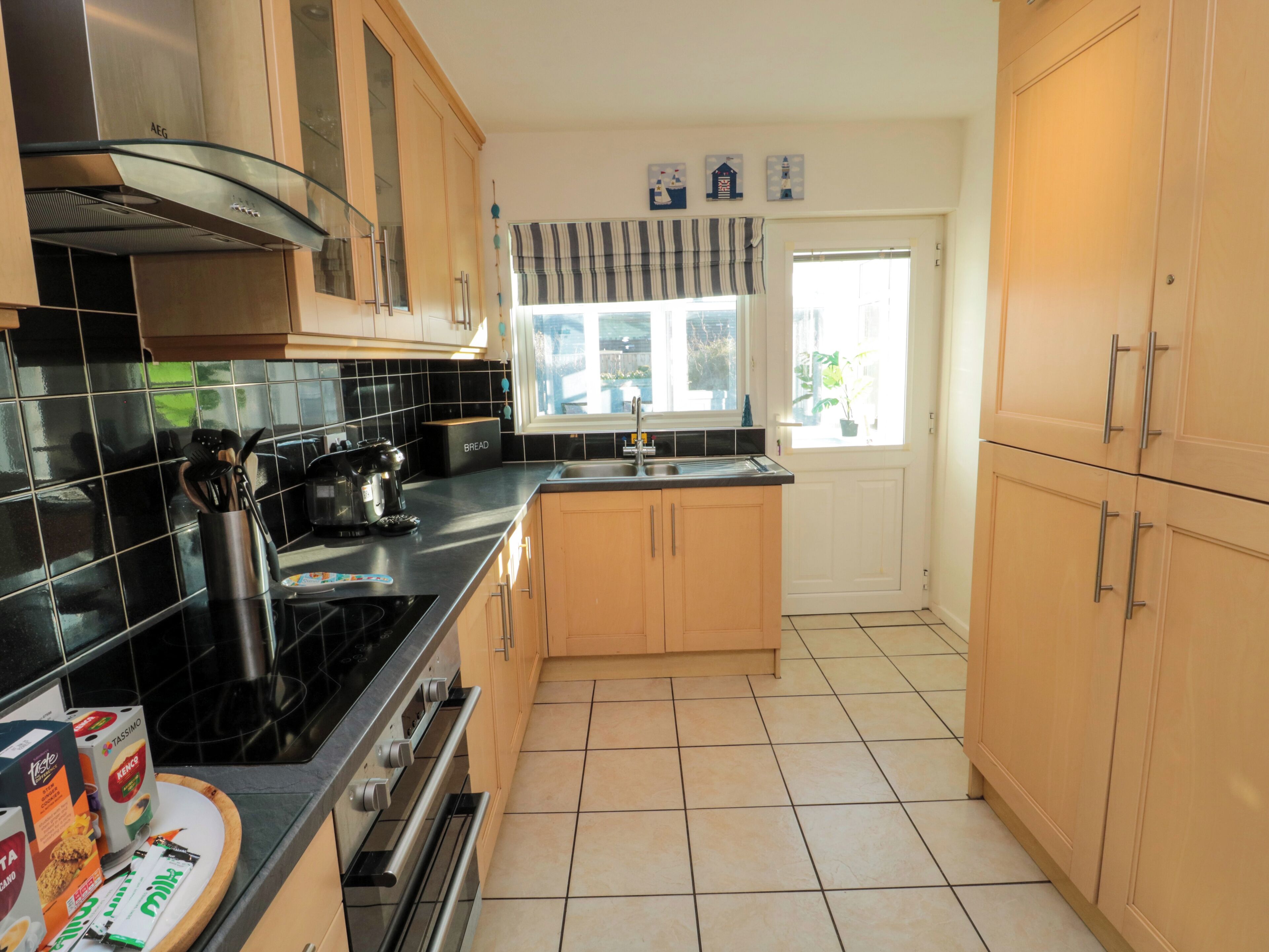 คอทเทจ | ครัวส่วนตัว | ตู้เย็น, เครื่องล้างจาน, กาต้มน้ำไฟฟ้า, เตาปิ้งขนมปัง