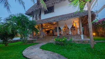 Fachada da propriedade