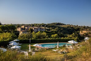 Pool - Holiday in the countryside 40 min from Argentario sea (Montorgiali)