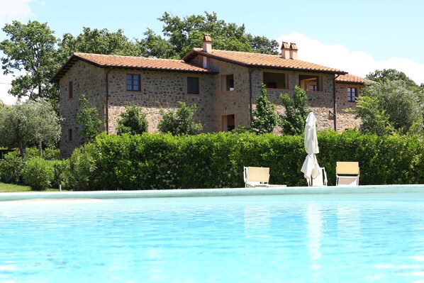 Pool - Holiday in the countryside 40 min from Argentario sea (Montorgiali)