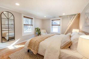 2 bedrooms, iron/ironing board, WiFi, bed sheets - Harvest Hideaway | FirePit | Central Poco Location (Pocono Summit)