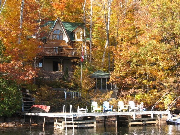 Exterior - Stunning Algonquin Highlands Log Cottage - South Exposure (Dorset)