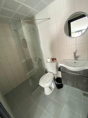 Comfort Double Room | Bathroom