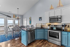 Fridge, microwave, oven, stovetop - Oceanfront Gem N Topsail Beach (North Topsail Beach)