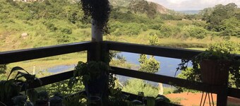 Serra Negra Lake House