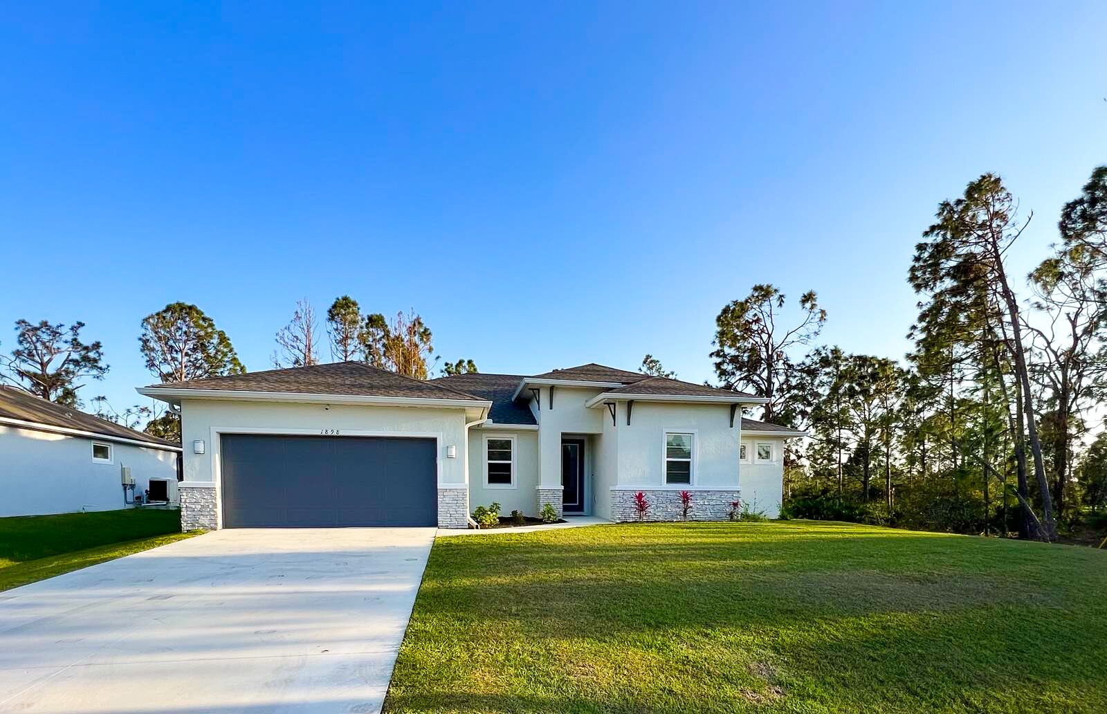 Paradise Springs: new 2023 spacious luxury perfect home!