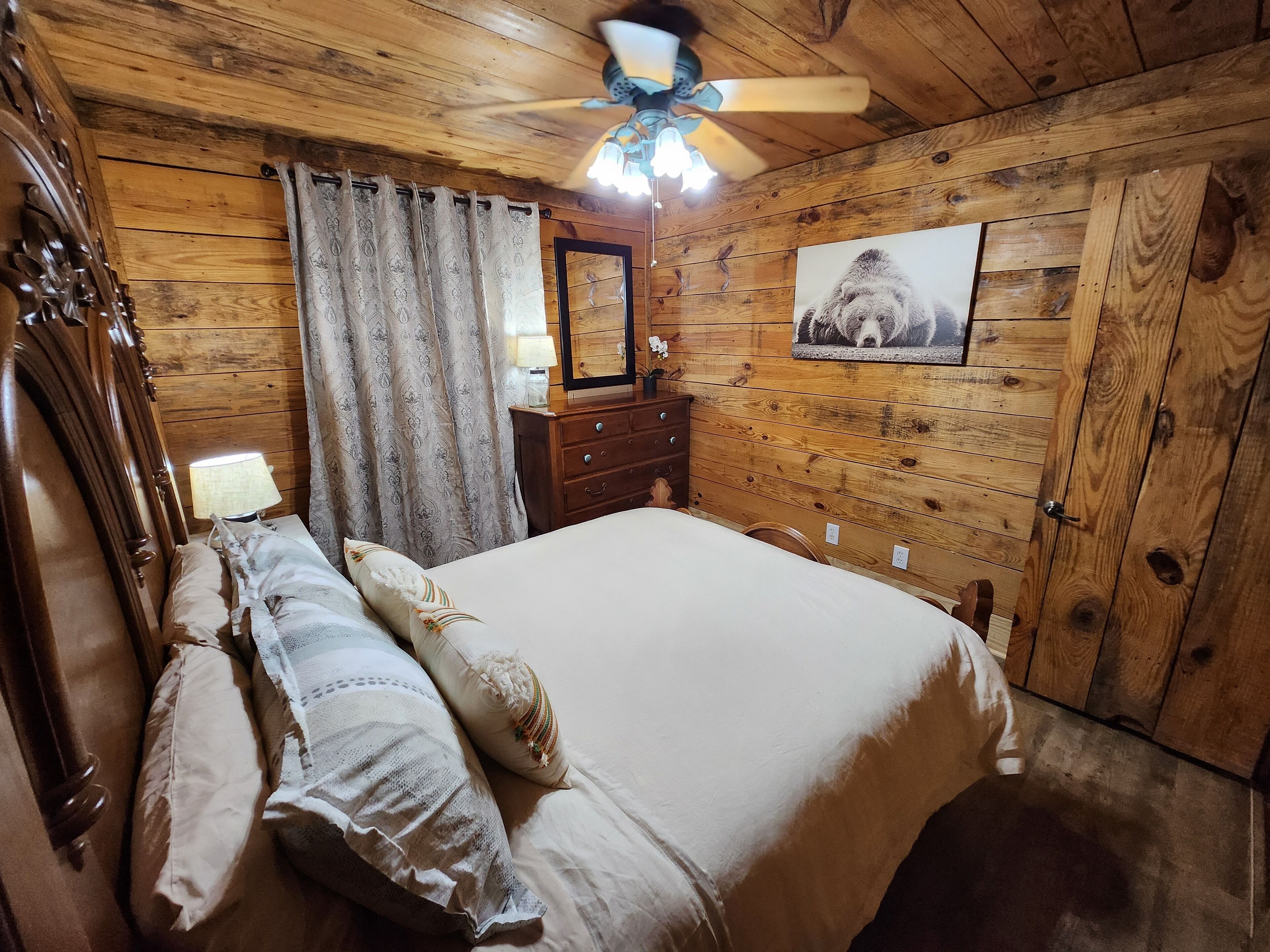 1 bedroom, desk, iron/ironing board, bed sheets