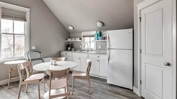 Fridge, microwave, coffee/tea maker, toaster