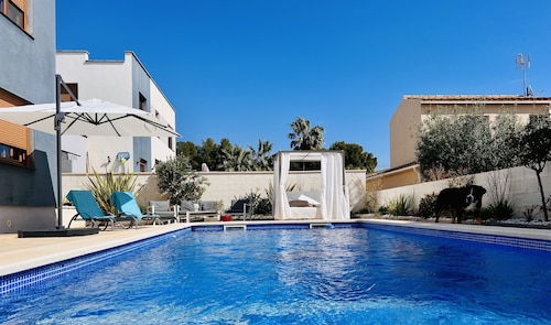 CASA TRES CALES