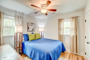 3 bedrooms, iron/ironing board, travel crib, WiFi
