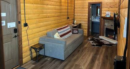 Cozy Loft Cabin